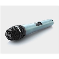 Dynamic vocal mic with switch includes XLR cable