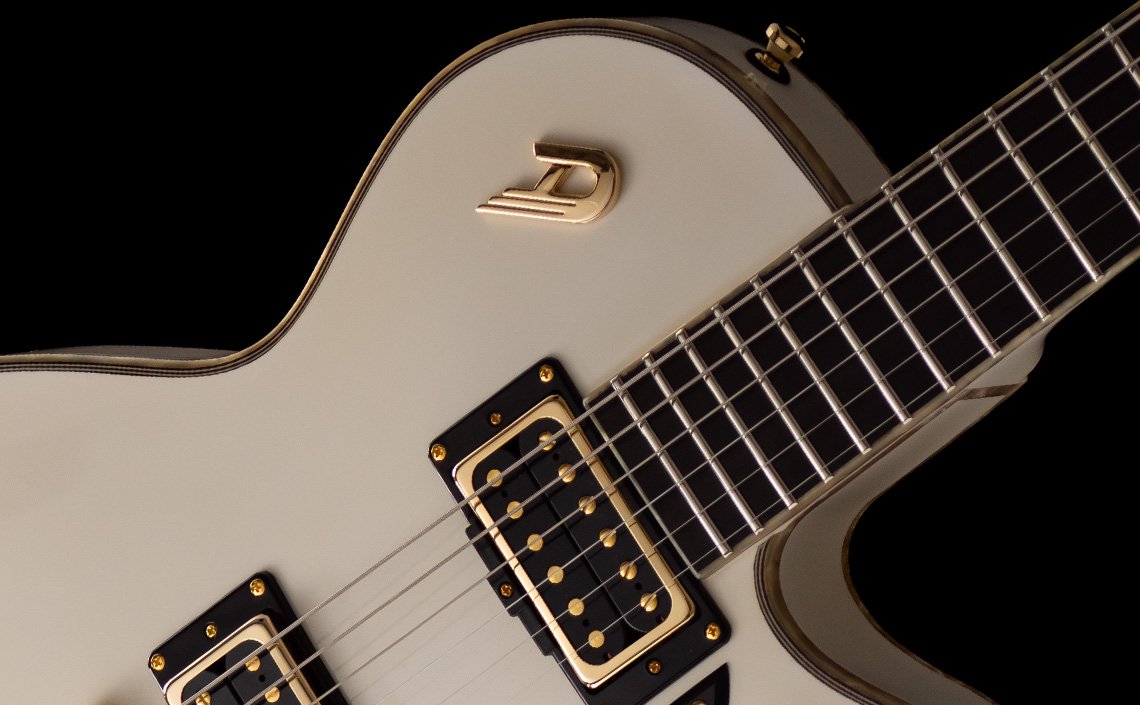 Product image of the Duesenberg Fantom A Aged White